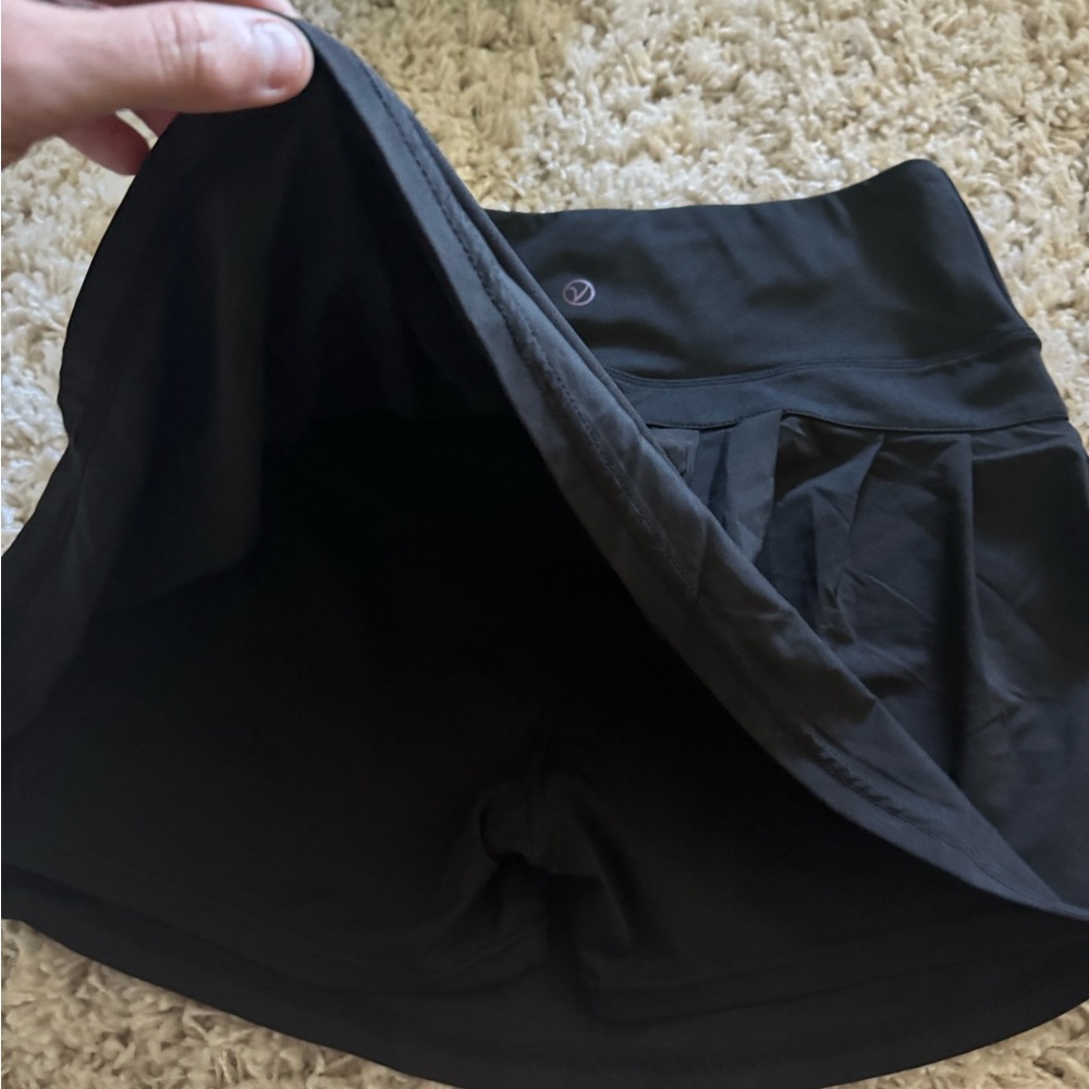 Vogo athletic super cute women’s tennis all black skort skirt. - Picture 3 of 4